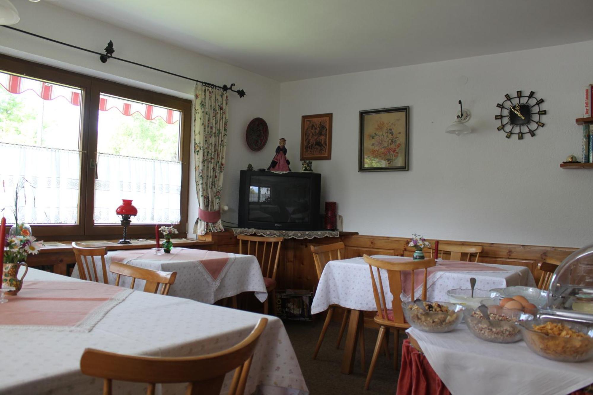 Haus Geiger Bed & Breakfast Scharnitz Dış mekan fotoğraf