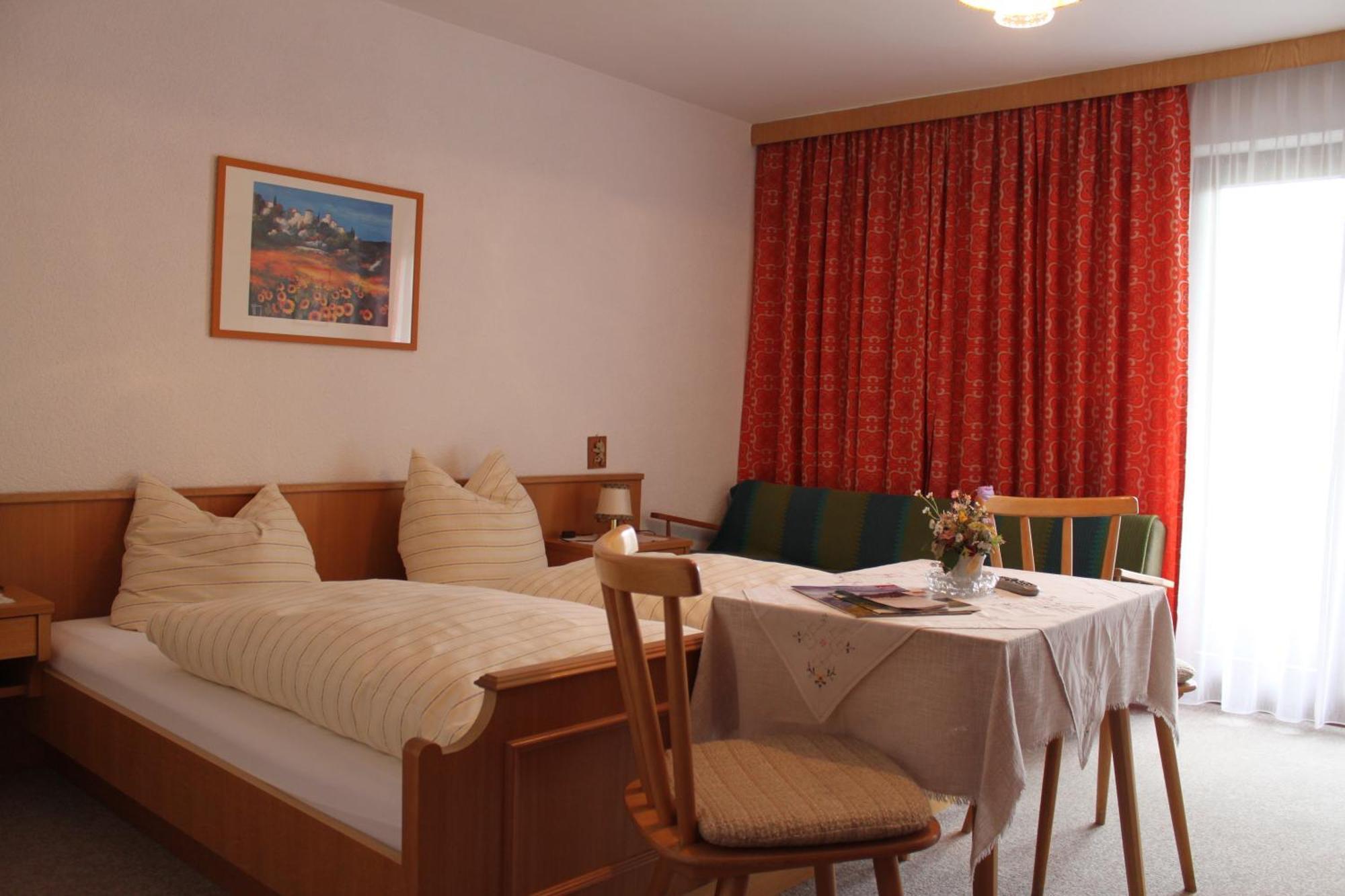 Haus Geiger Bed & Breakfast Scharnitz Dış mekan fotoğraf